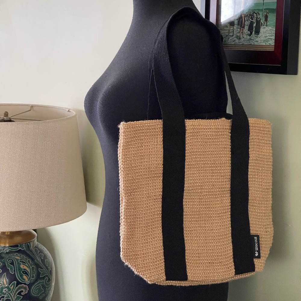 Wacoal Tan Woven Jute Cotton Tote Bag & Detachable Wristlet Double Black Straps - Picture 2 of 14